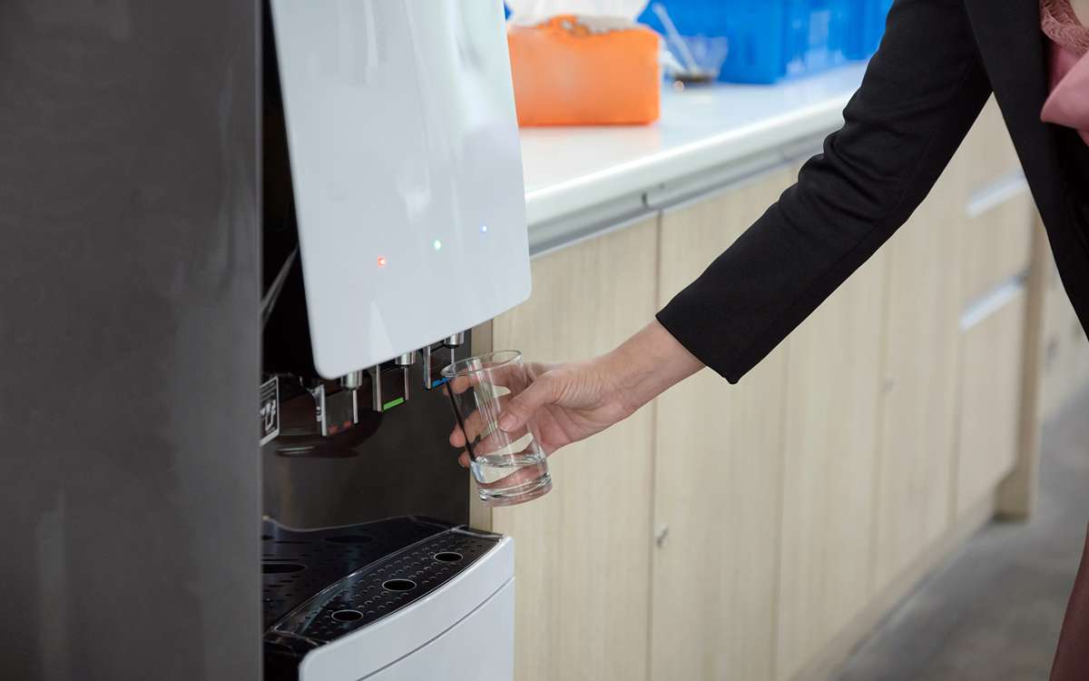 6 Jenis Dispenser yang Wajib Kamu Tahu Sebelum Beli di Tahun Ini