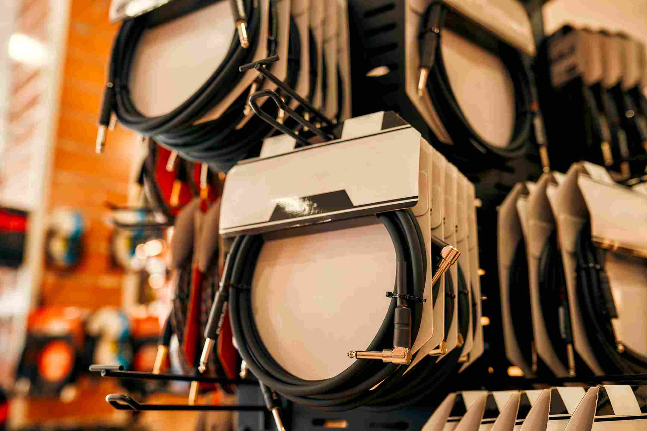 Judul: Pusat Alat Elektronik Terbesar dan Terlengkap di Jogja