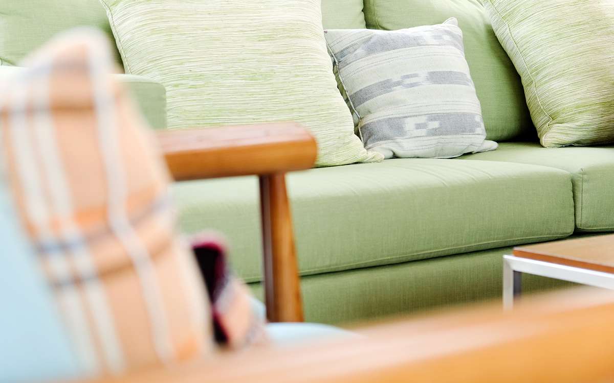 Qhomemart Toko Sofa Terlengkap di Jogja